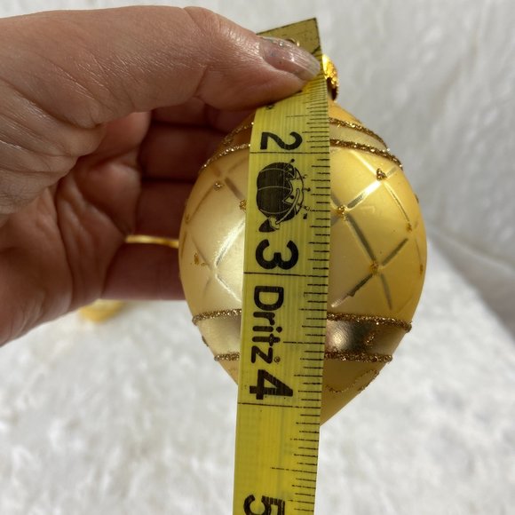 Vintage glass ornaments set of 6 Gold Egg shape Glitter raised design - Picture 7 of 9